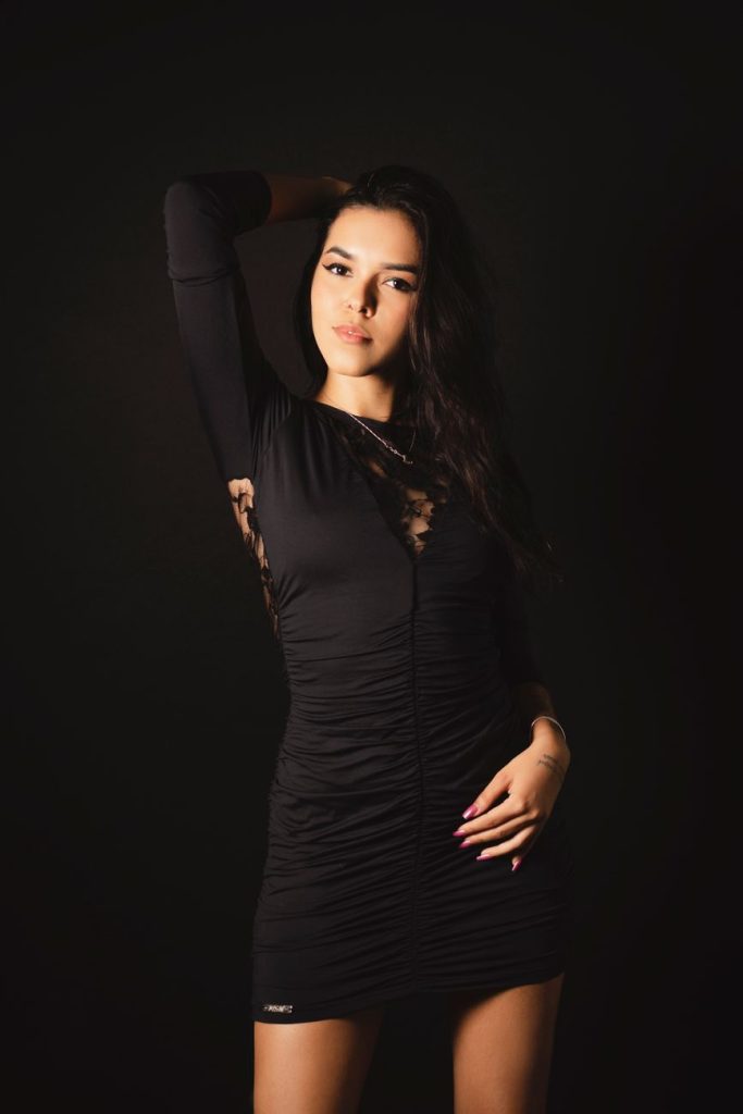 Mujer joven y seductora